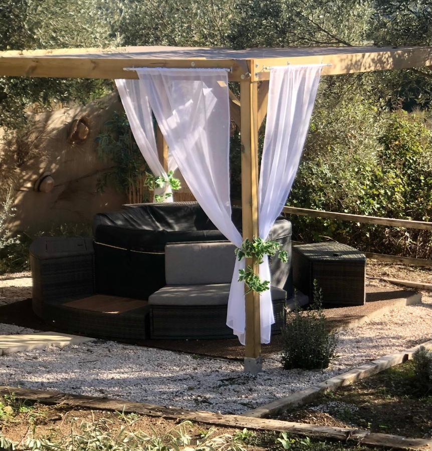 O Patio Du Mas *
