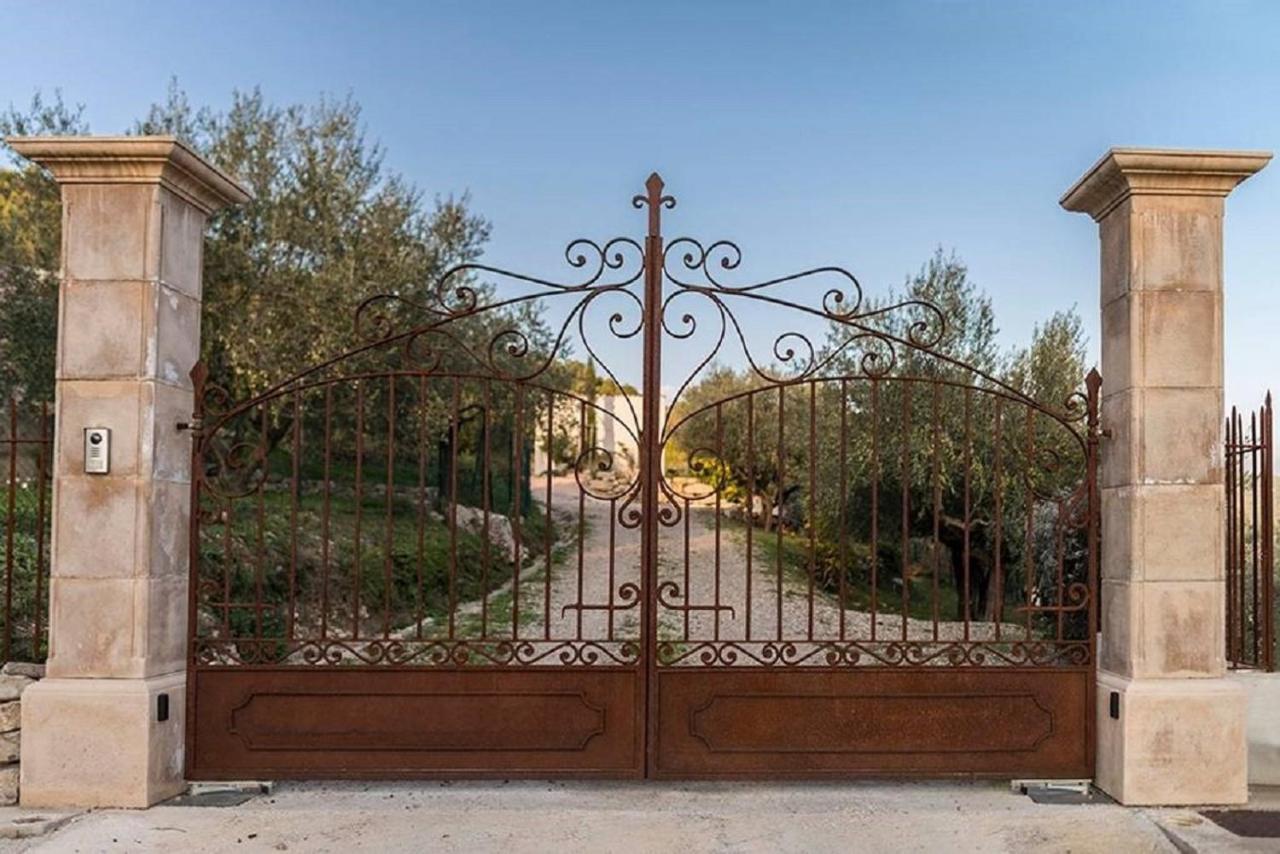 O Patio Du Mas Callas